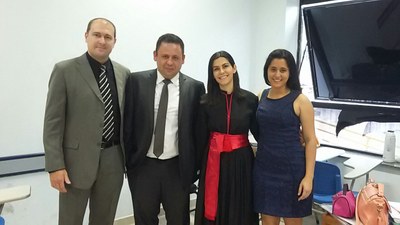 Aluna e professor do curso de Direito participam de júri