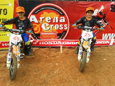EQUIPE GUTO LIMA RACING NO ARENA CROSS 2015 EQUIPE GUTO LIMA RACING NO ARENA CROSS 2015