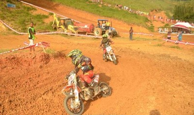 EQUIPE GUTO LIMA VENCE CORRIDA EM CONCEIÇÃO DO MACABU EQUIPE GUTO LIMA VENCE CORRIDA EM CONCEIÇÃO DO MACABU